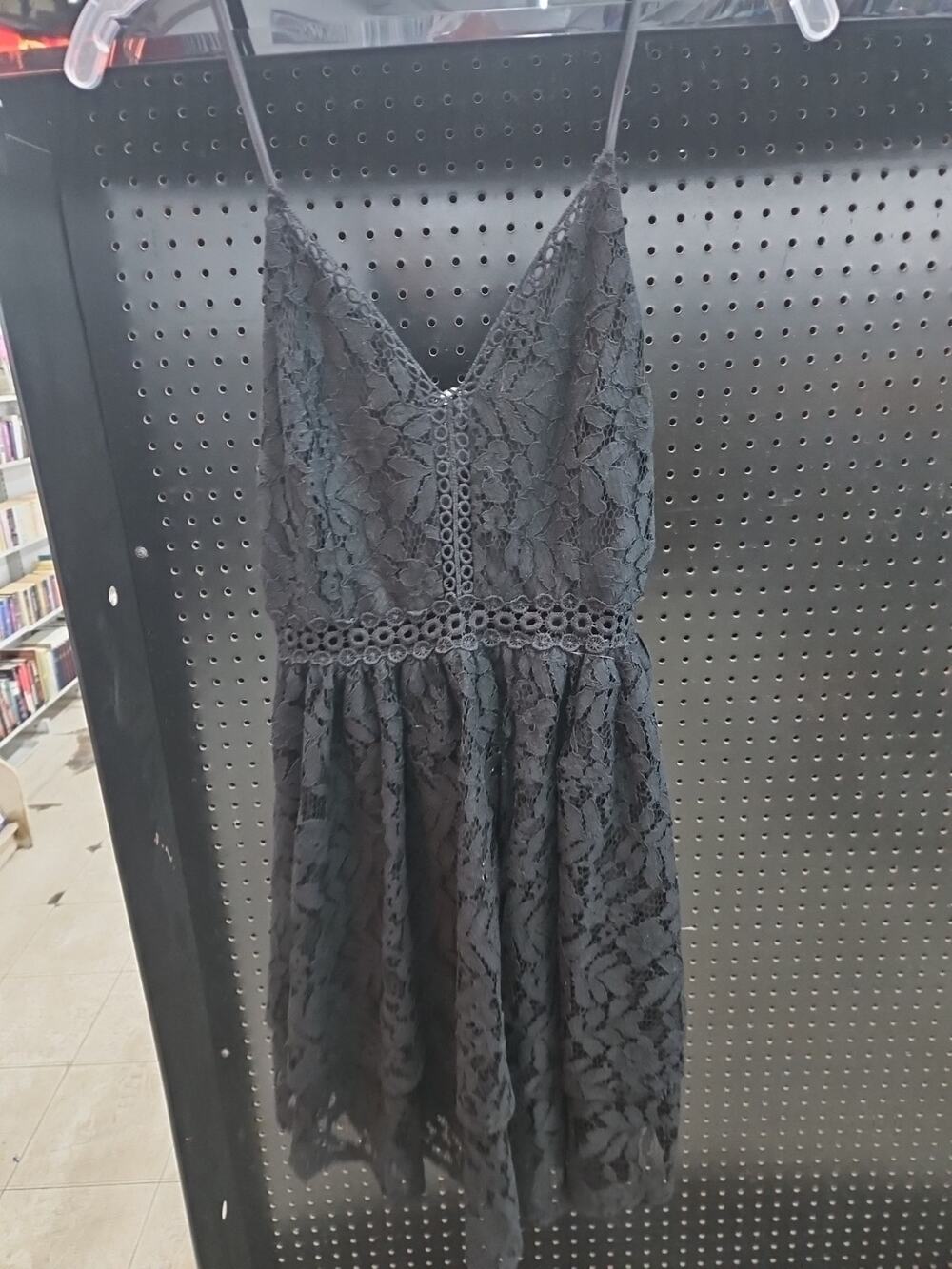MAIN STRIP Womens Short Length Dress Junior Size S Black Floral Lace Cocktail